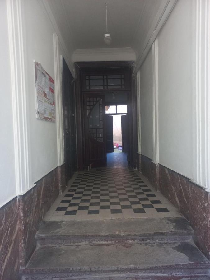 Apartamento Чорно -Білий Люкс В Центрі Leópolis Exterior foto