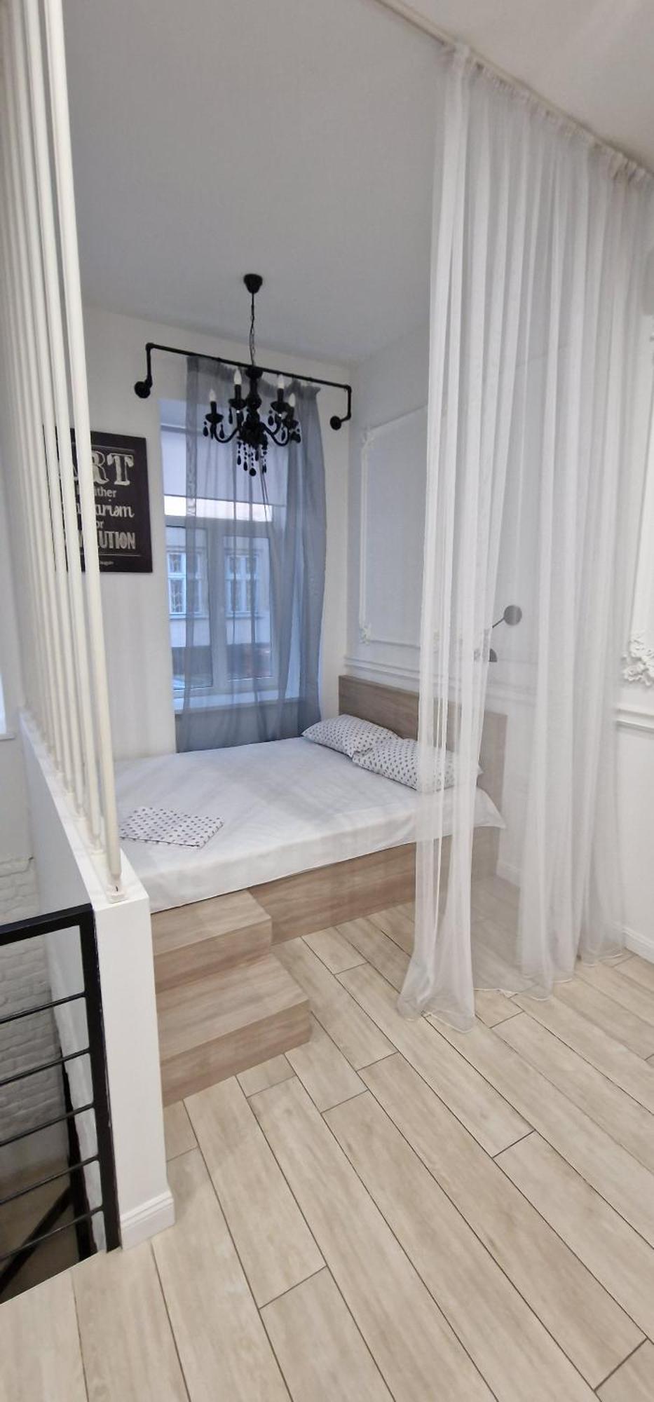 Apartamento Чорно -Білий Люкс В Центрі Leópolis Exterior foto
