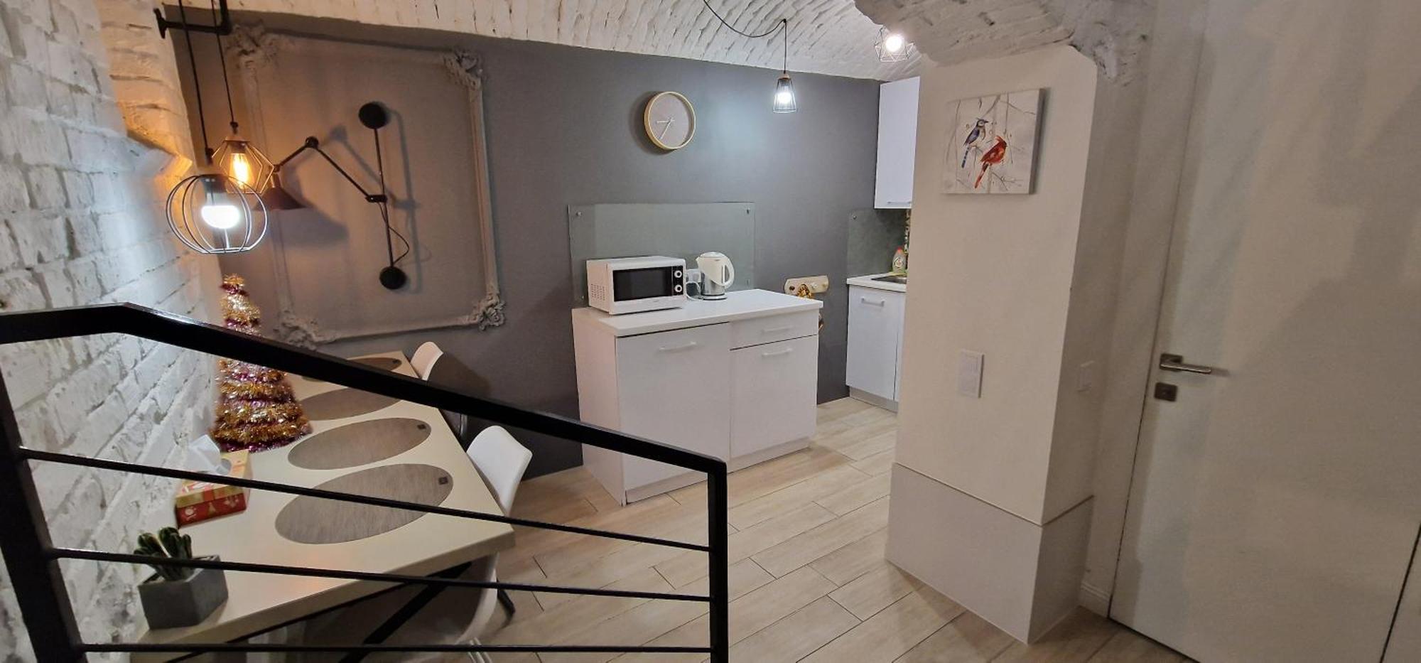 Apartamento Чорно -Білий Люкс В Центрі Leópolis Exterior foto